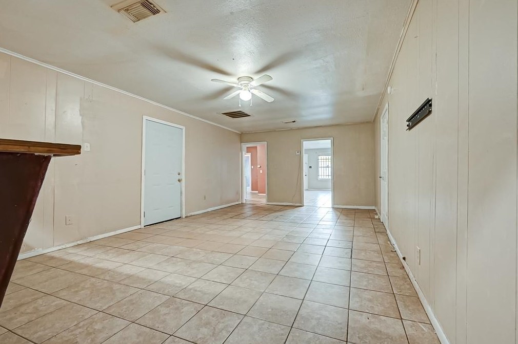 6163 Beldart St, Houston TX  77033-1211 exterior