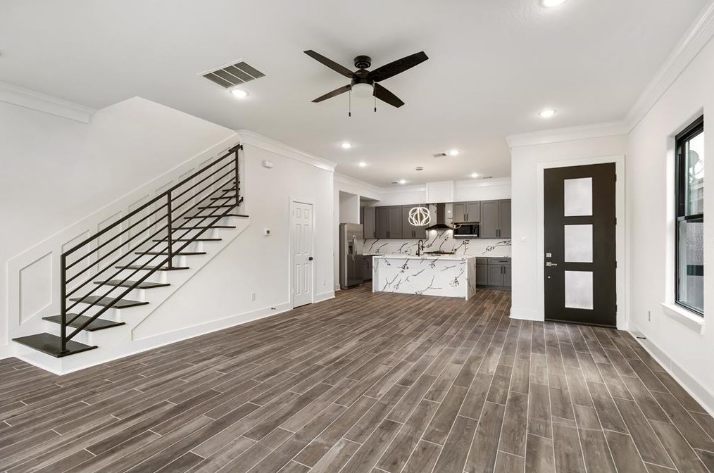 4509 Galesburg St, Houston TX  77051-2650 exterior