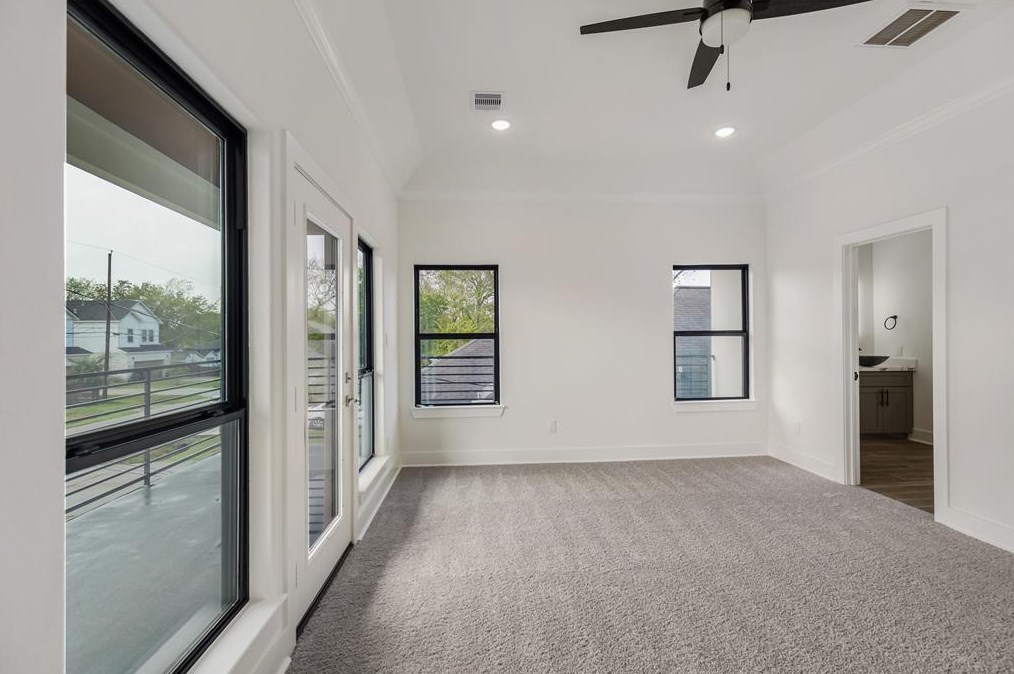 4509 Galesburg St, Houston TX  77051-2650 exterior