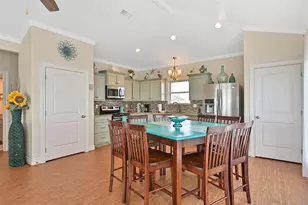 839 S Monkhouse Dr, Crystal Beach, TX 77650 - Photo 22