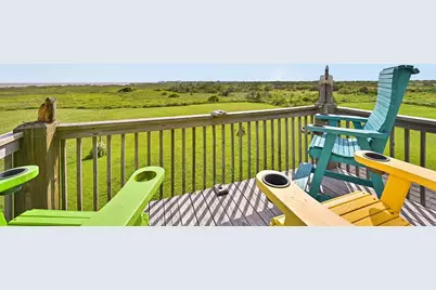 839 S Monkhouse Drive, Crystal Beach, TX 77650 - Photo 38