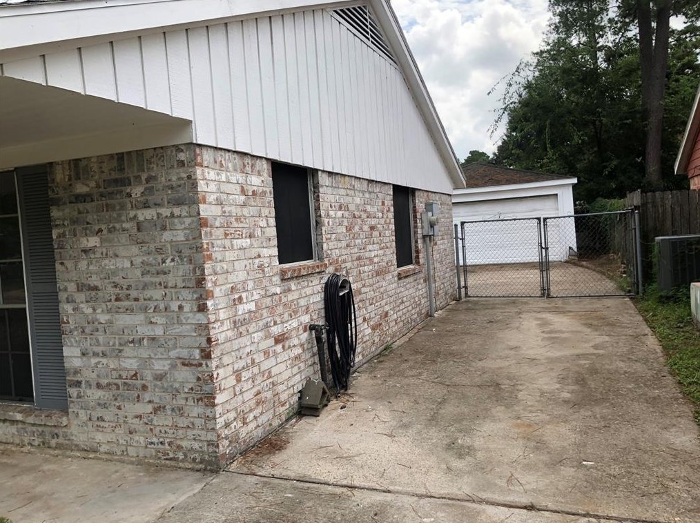 9707 Dalmally St, Spring TX  77379-3883 exterior