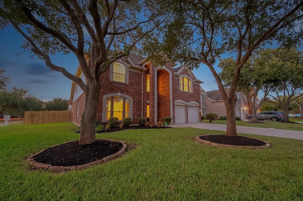 4803 Russett Ln, Sugar Land, TX 77479
