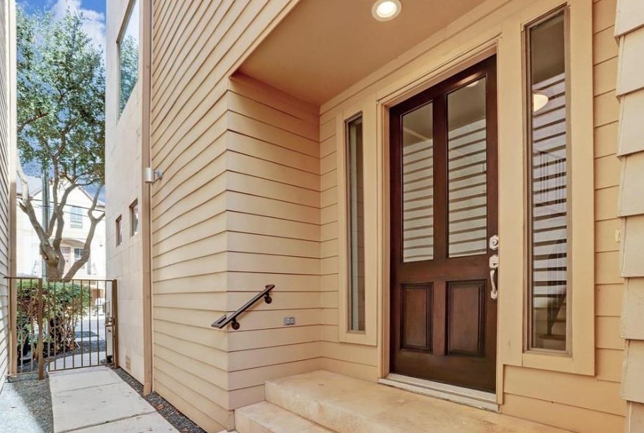 2403 Arabelle St, Houston, TX 77007-1149