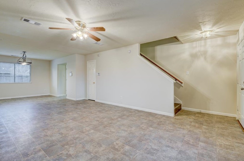 21615 Long Castle Dr, Spring TX  77388-3482 exterior