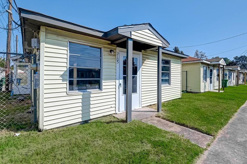 3105 Christie St, Houston, TX 77026