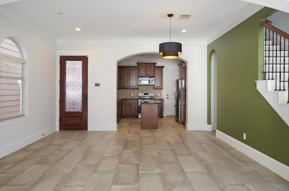 1208 E 29th St, Houston, TX 77009