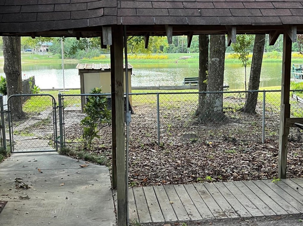 142 Lands End, Livingston, TX 77351