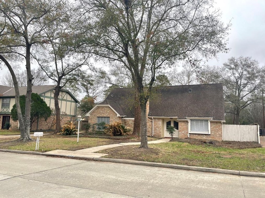19314 Enchanted Oaks Dr, Spring TX  77388-5926 exterior