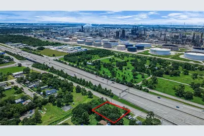 302 N Highway 146, Baytown, TX 77520 - Photo 8