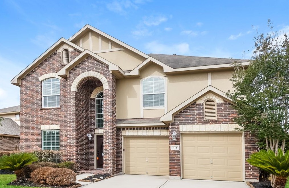 411 Woodhaven Forest Dr, Conroe, TX 77304