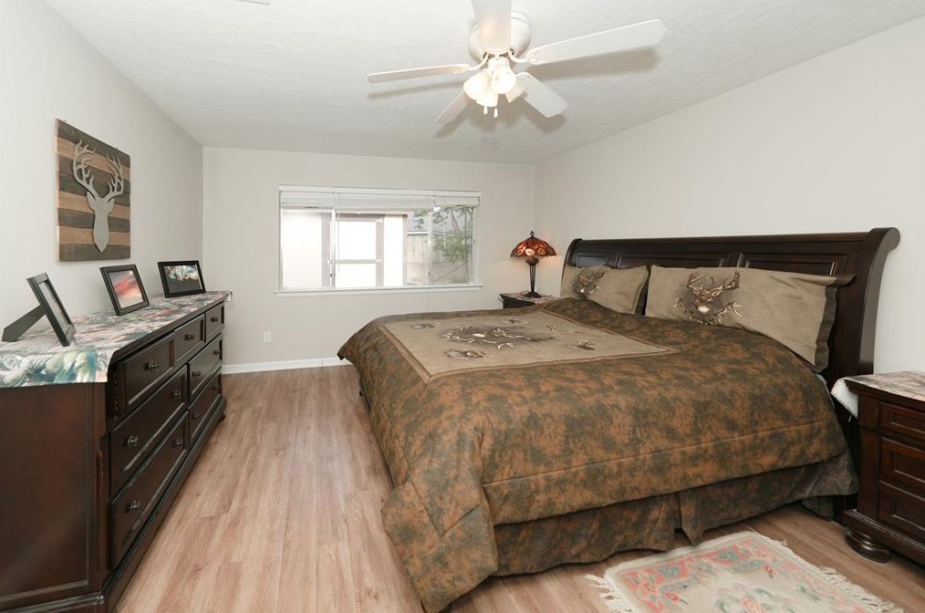 3238 Lindenfield Dr, Katy TX  77449-6670 exterior