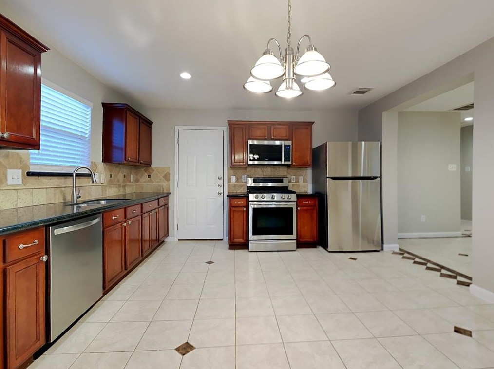 15502 Miller House Ln, Houston TX  77086-1159 exterior