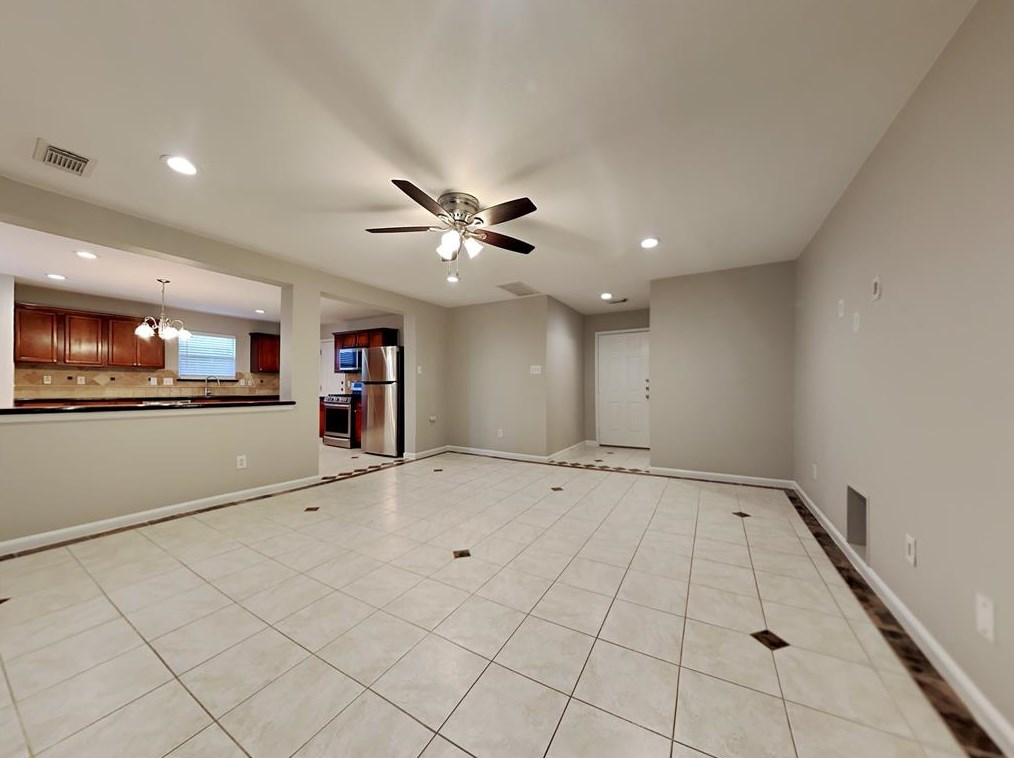 15502 Miller House Ln, Houston, TX 77086
