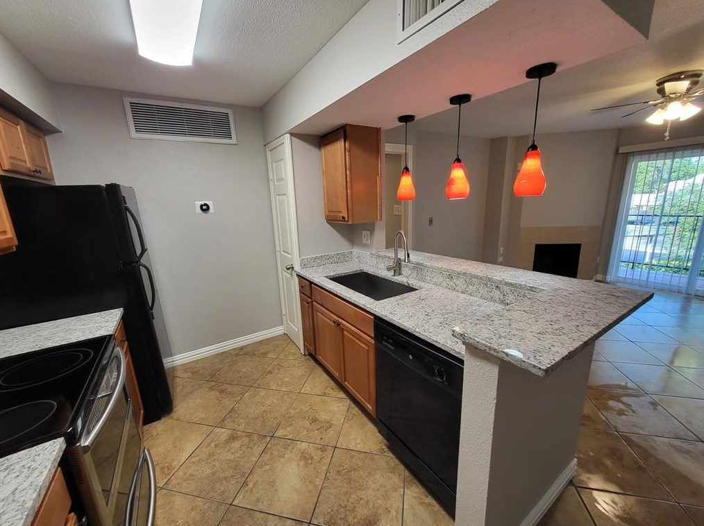 12955 Woodforest Blvd #56, Houston, TX 77015