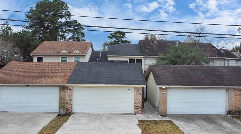 109 Delores St Apt B, Conroe, TX