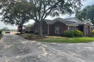 8695 N State Hwy 71, El Campo, TX 77437 - Photo 2