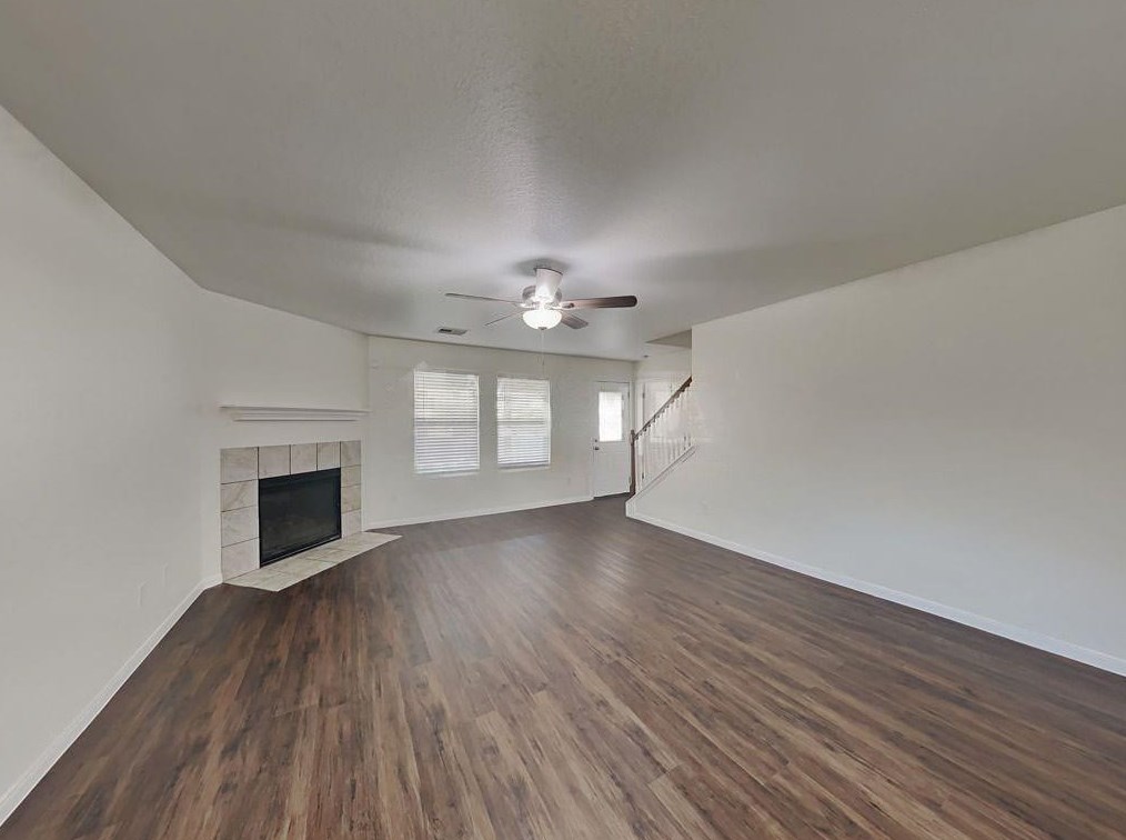 16775 N Rail Dr, Conroe, TX 77385