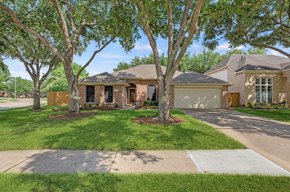 8518 Copper Village Dr, Houston, TX 77095-4510