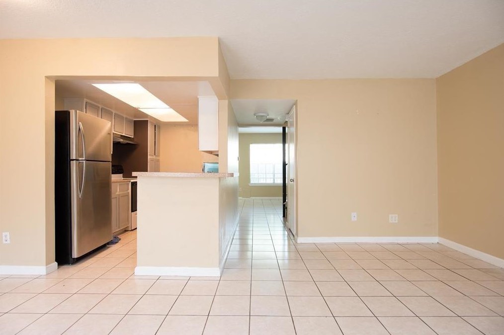 7028 Jetty Ln, Houston TX  77072-2347 exterior