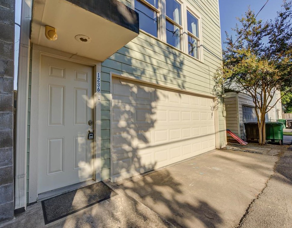 1236 Cortlandt St, Houston, TX 77008