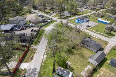 8502 Shady Drive, Houston, TX 77016 - Photo 8