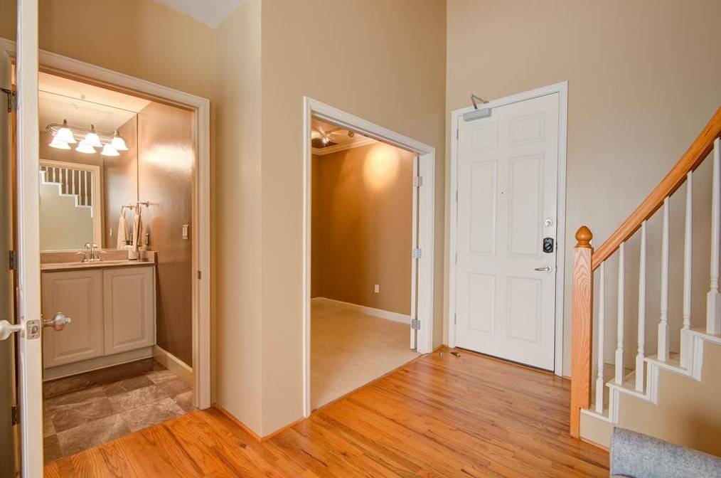 2520 Robinhood St Apt 1211, Houston, TX 77005