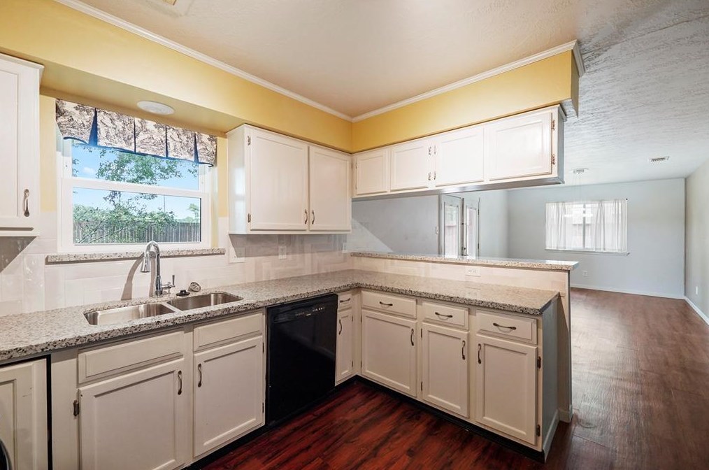 10510 Trading Post Dr, Houston TX  77064-7027 exterior