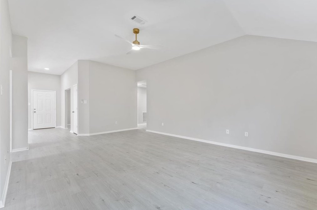 2615 Woodcreek Mdw Ln, Houston TX  77073-3149 exterior