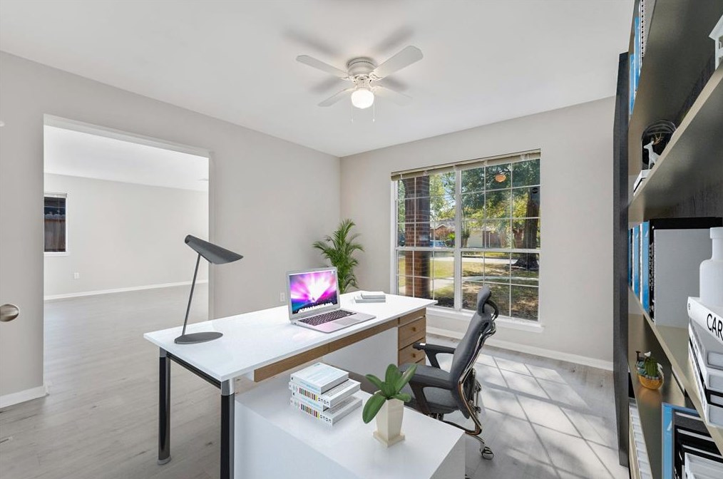 2615 Woodcreek Mdw Ln, Houston TX  77073-3149 exterior