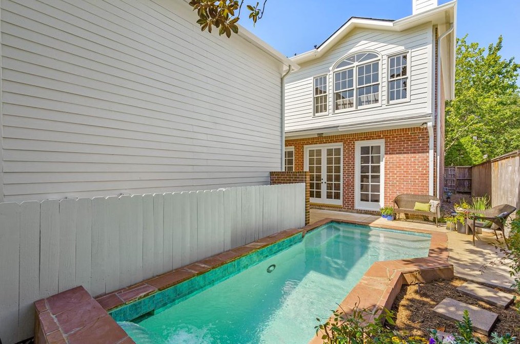 4039 Case St, Houston TX  77005-3601 exterior