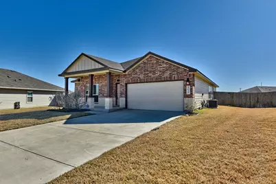 1025 Briscoe Street, Brenham, TX 77833 - Photo 2