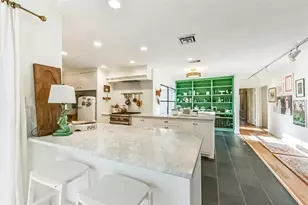 215 Sleepy Hollow Ct, Seabrook, TX 77586 - Photo 10