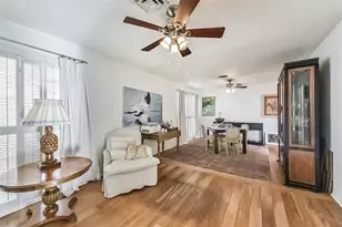 215 Sleepy Hollow Ct, Seabrook, TX 77586 - Photo 12