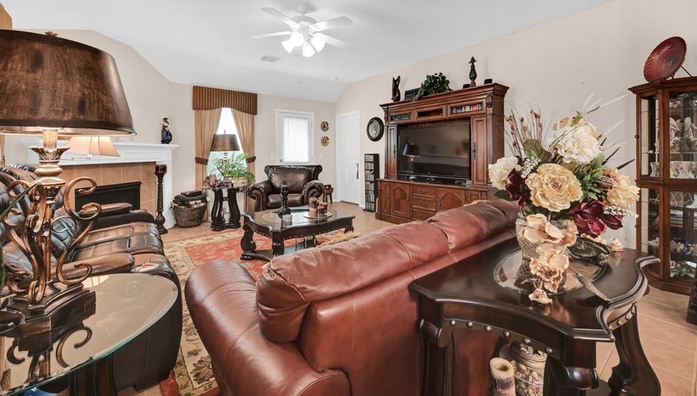 16434 Misty Paloma Dr, Houston TX  77049-3136 exterior