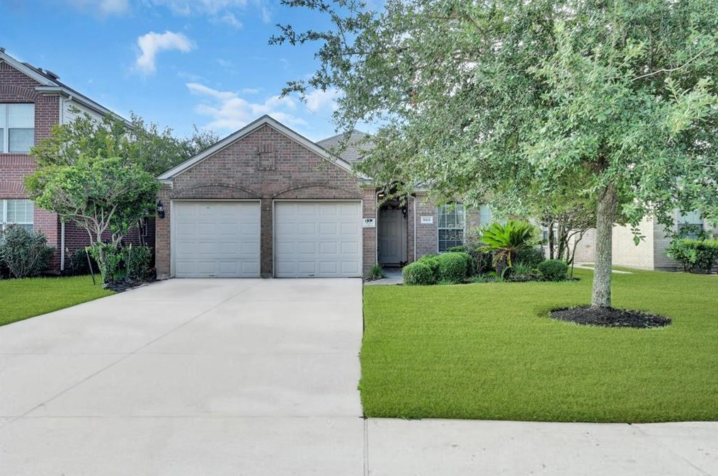 16434 Misty Paloma Dr, Houston, TX 77049-3136
