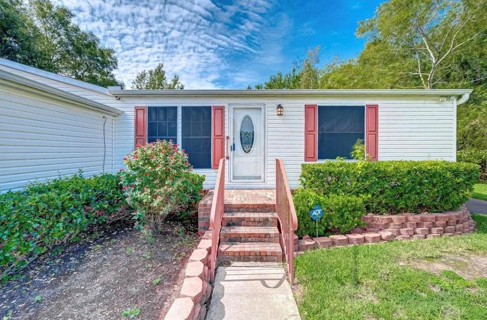 16350 Hill Country Ct, Conroe, TX 77302