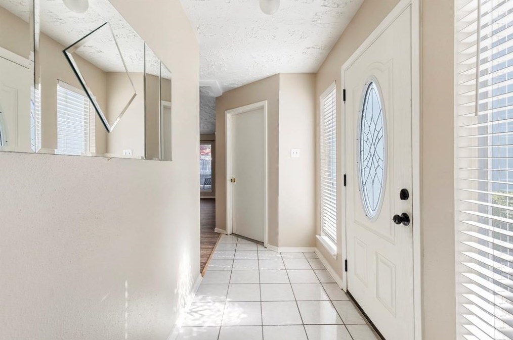 8306 Walnut Ridge Dr, Humble, TX 77338