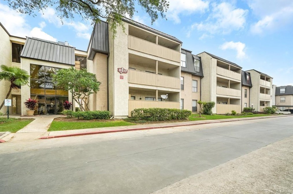8517 Hearth Dr Apt 34, Houston, TX 77054