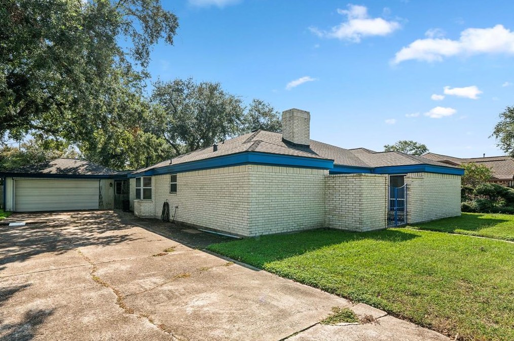 2201 Peyton Pl, Deer Park, TX 77536
