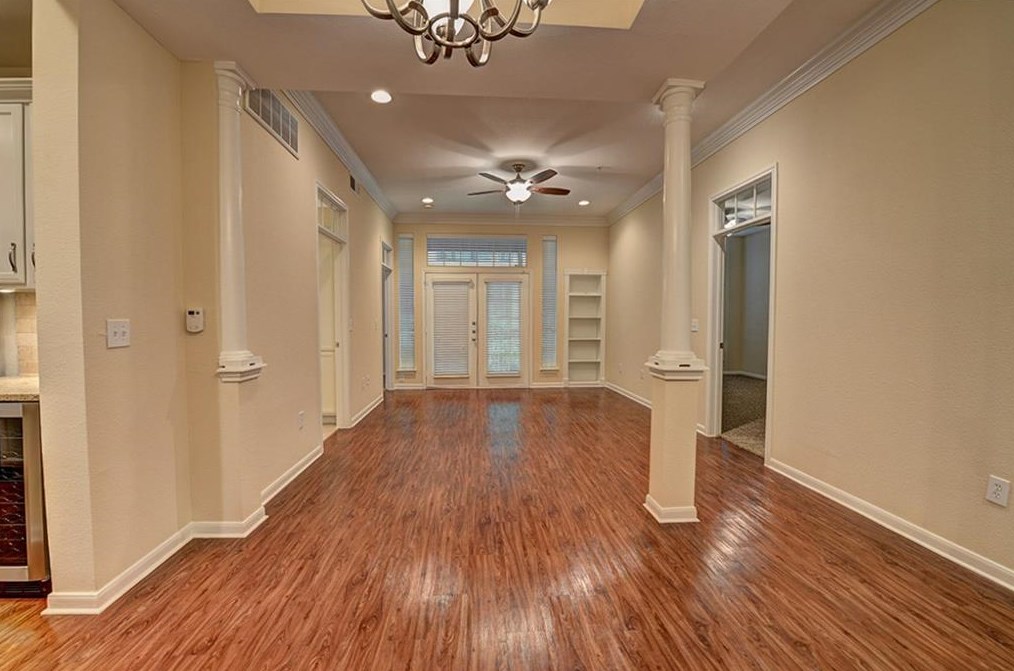 5353 Memorial Dr #3014, Houston, TX 77007