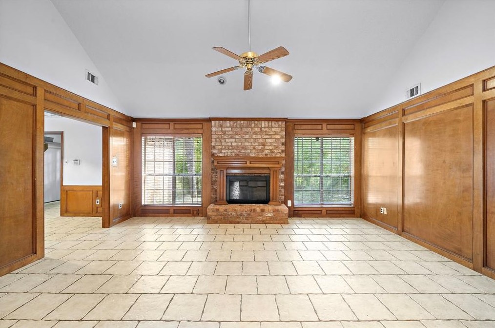143 Towering Pines Dr, Spring TX  77381-2598 exterior
