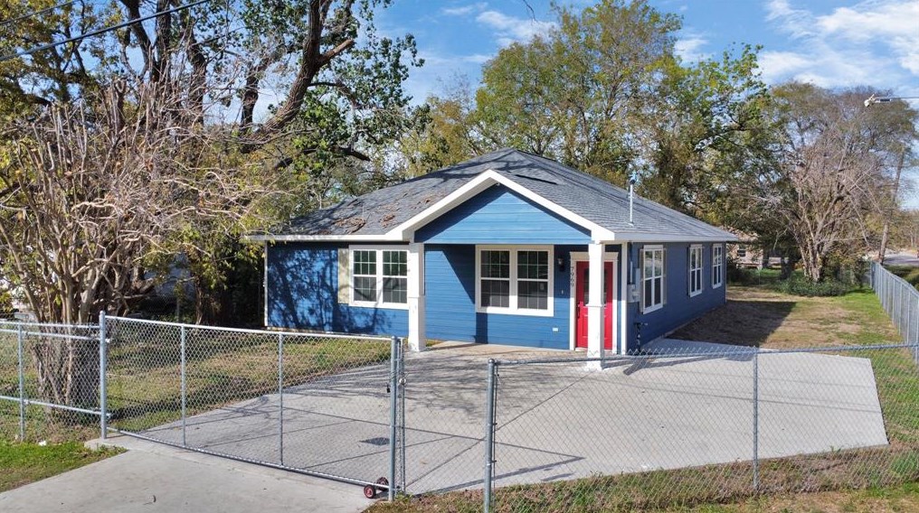 7969 Rand St, Houston, TX 77028
