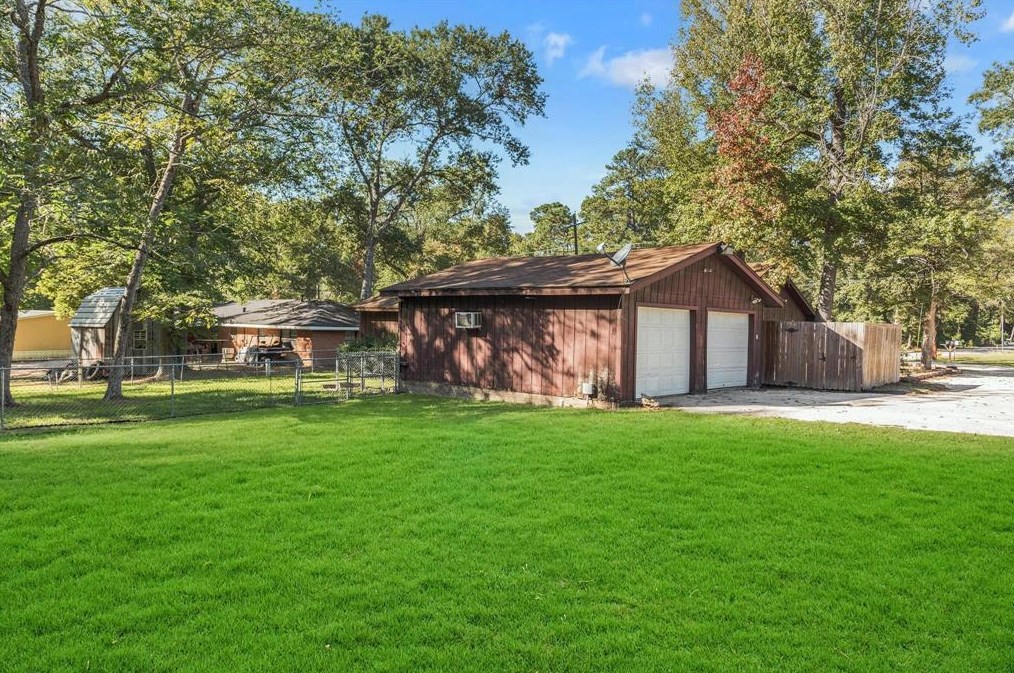 701 Cline St, Huntsville, TX 77340