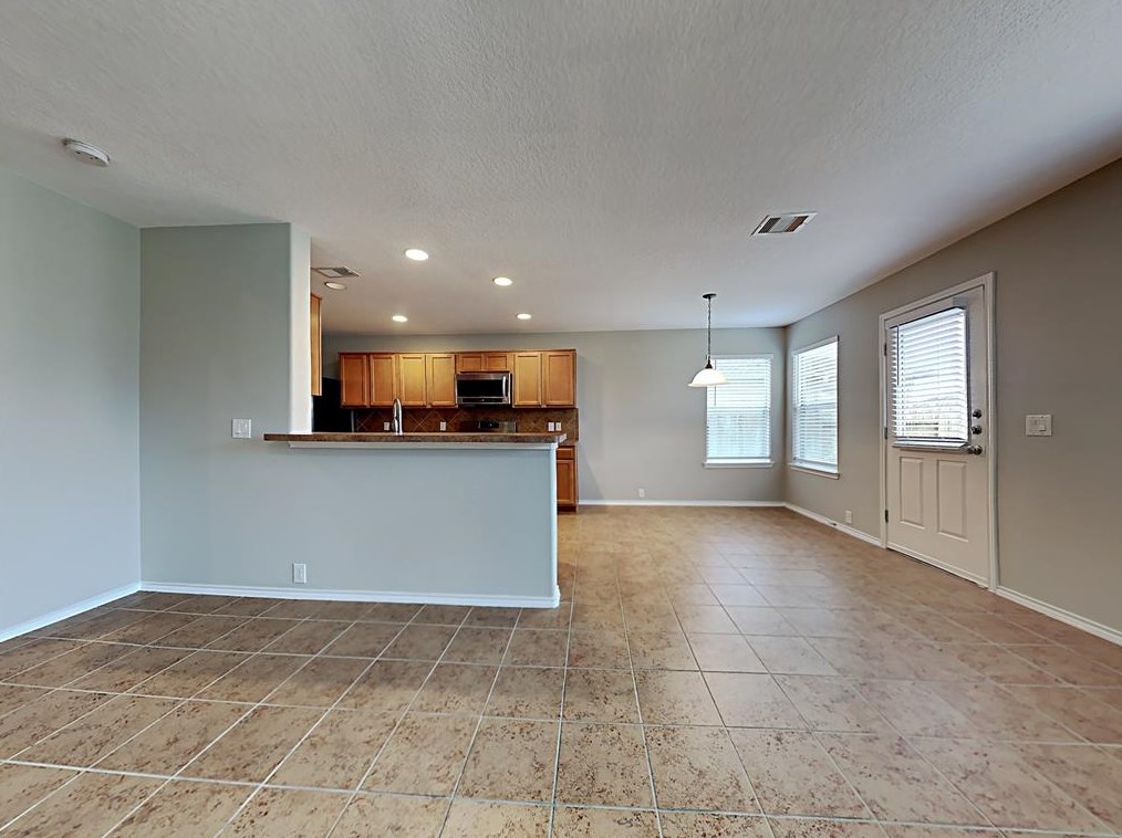 1002 Honeysuckle Vine Dr, Richmond, TX 77469