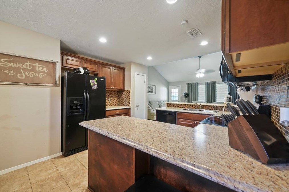 5819 Woodmancote Dr, Humble TX 77346-2653 exterior