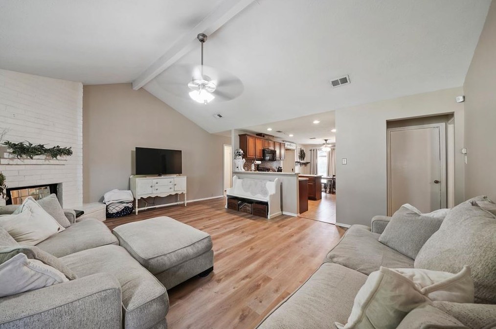 5819 Woodmancote Dr, Humble TX 77346-2653 exterior