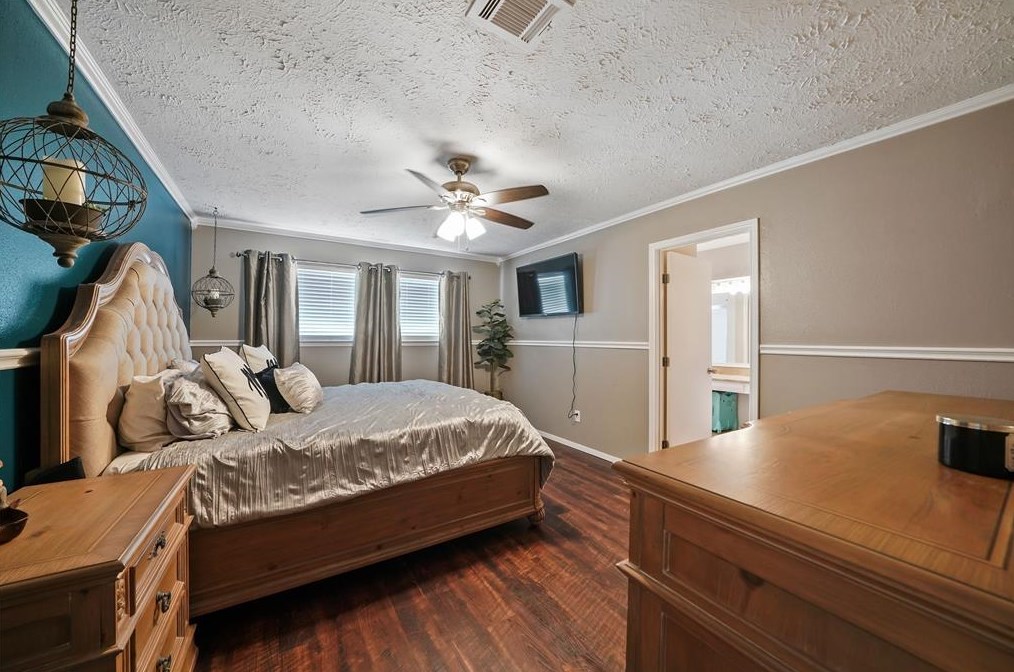 5819 Woodmancote Dr, Humble TX 77346-2653 exterior