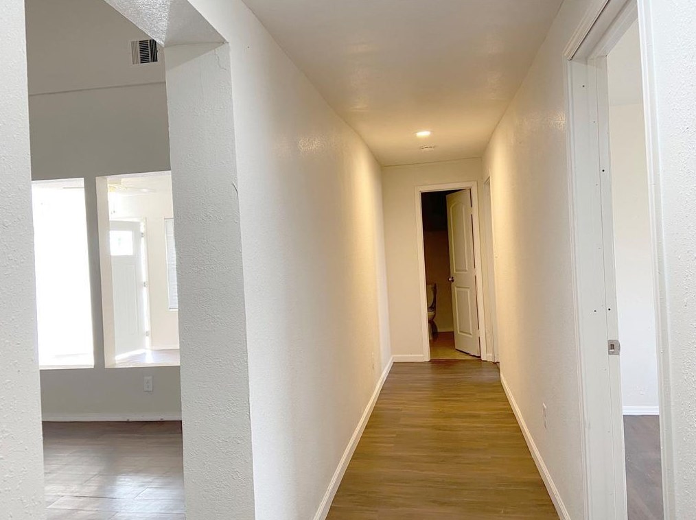 12115 Segrest Dr, Houston, TX 77047