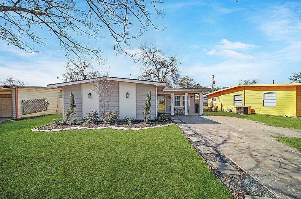 2319 Roy Cir, Houston, TX 77007